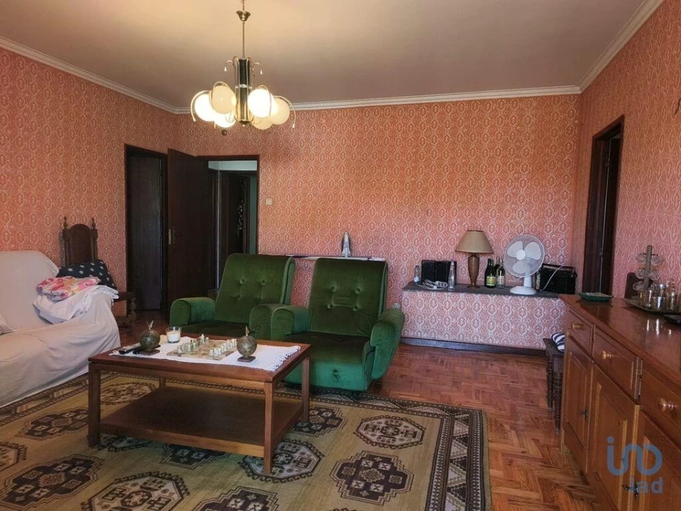 Moradia T5 para Venda em Canas de Senhorim Foto 11