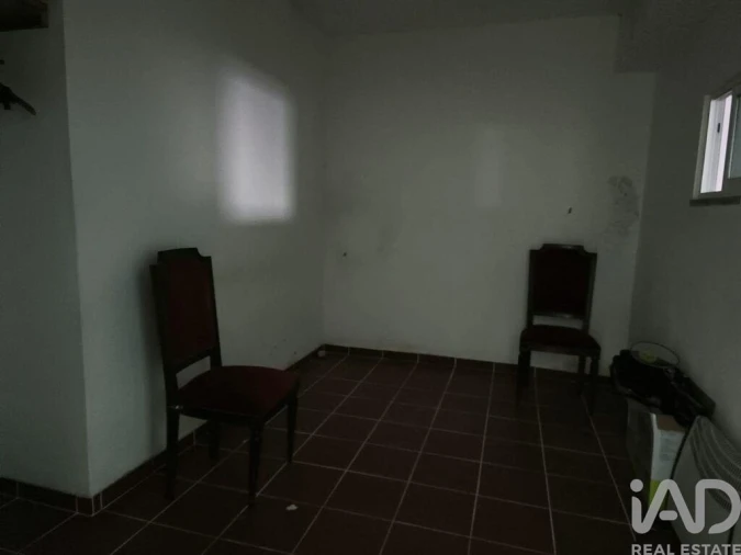 Moradia T5 para Venda em Canas de Senhorim Foto 17