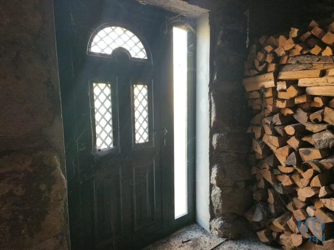 Moradia T5 para Venda em Canas de Senhorim Foto 7