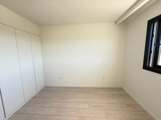 Apartamento T1 para Arrendamento em Aldão Foto 5