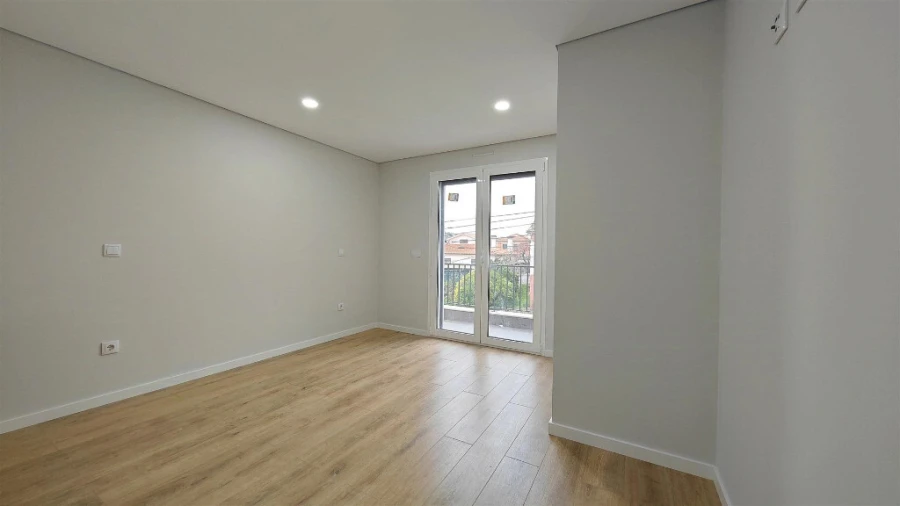 Moradia T3 para Venda em Eiras e São Paulo de Frades Foto 18