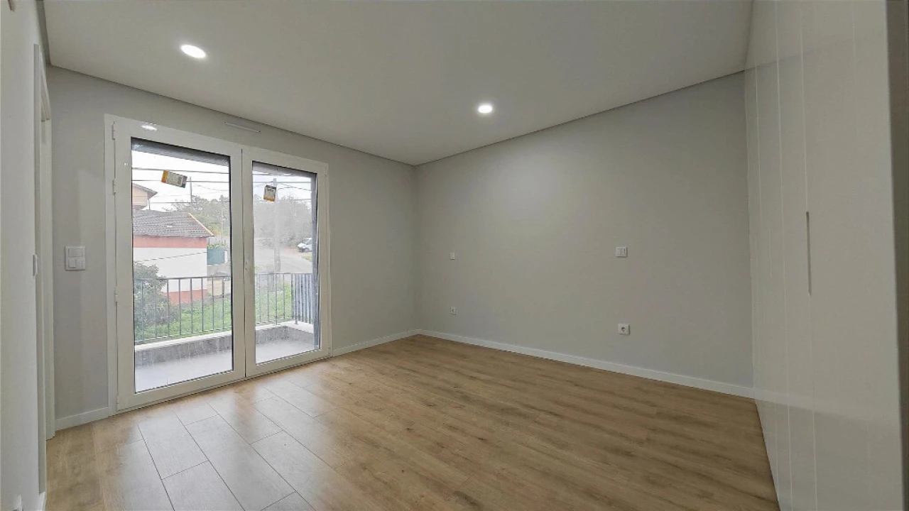 Moradia T3 para Venda em Eiras e São Paulo de Frades Foto 7