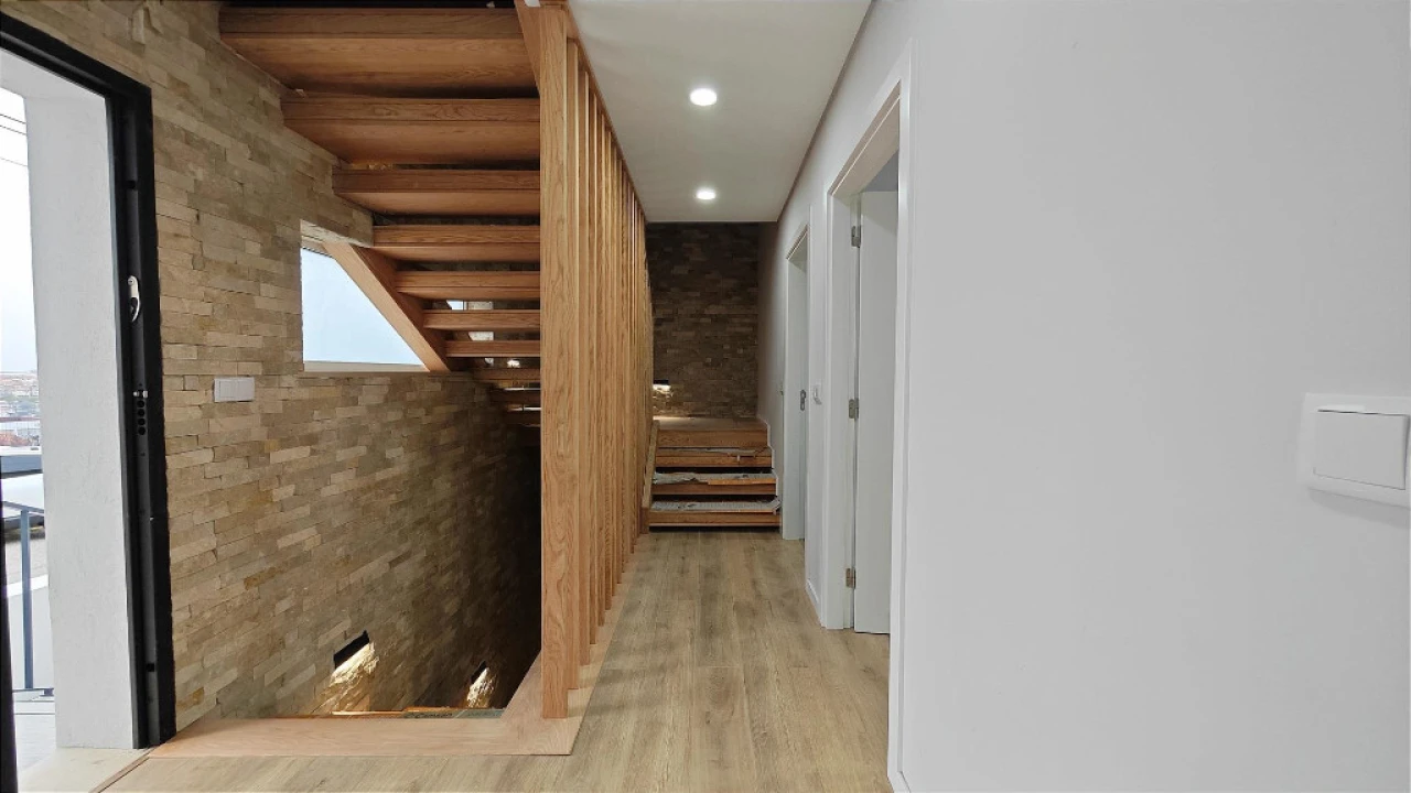 Moradia T3 para Venda em Eiras e São Paulo de Frades Foto 9