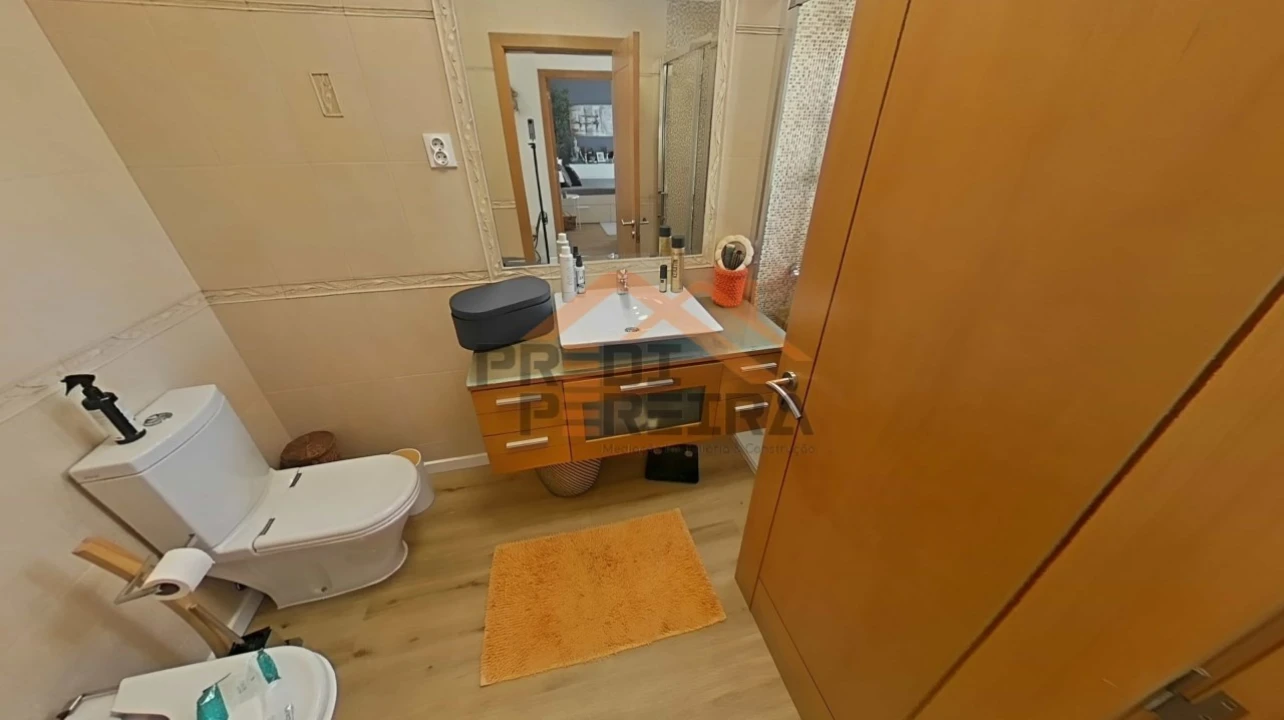 Moradia T3 para Venda em Pontinha e Famões Foto 30