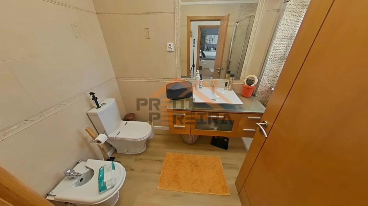 Moradia T3 para Venda em Pontinha e Famões Foto 31