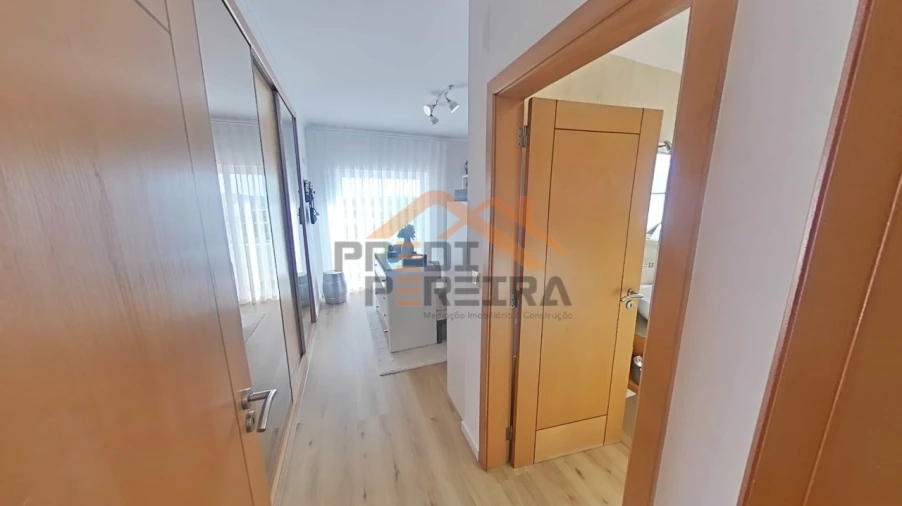 Moradia T3 para Venda em Pontinha e Famões Foto 39