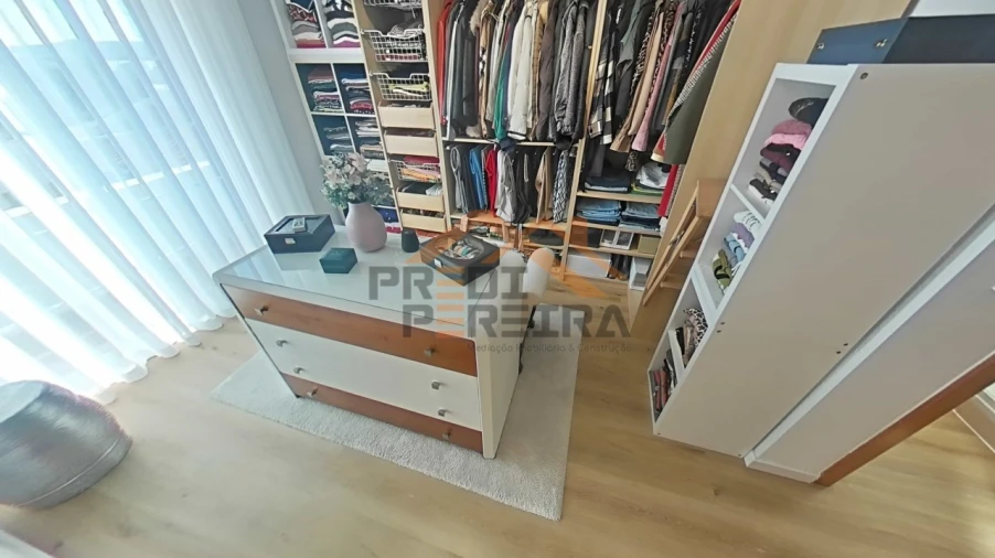 Moradia T3 para Venda em Pontinha e Famões Foto 36