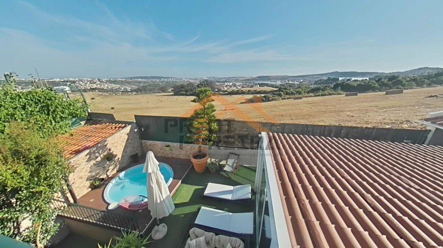 Moradia T3 para Venda em Pontinha e Famões Foto 55