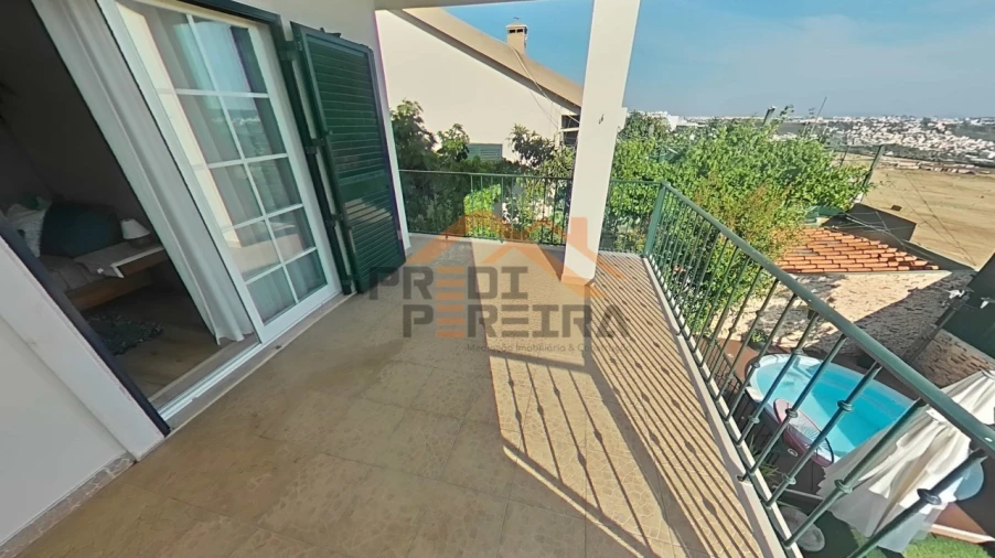 Moradia T3 para Venda em Pontinha e Famões Foto 56