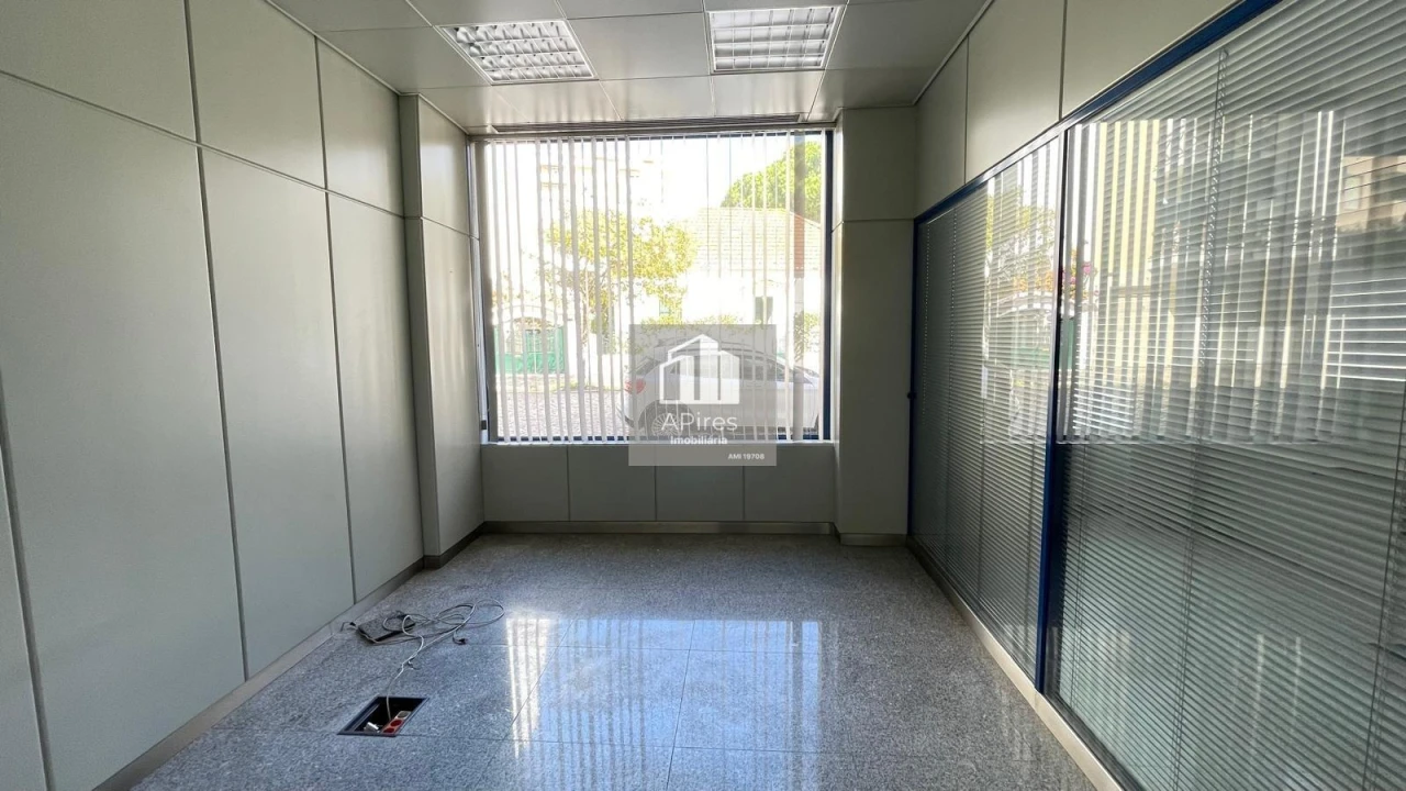 Loja para Venda em Costa da Caparica Foto 7