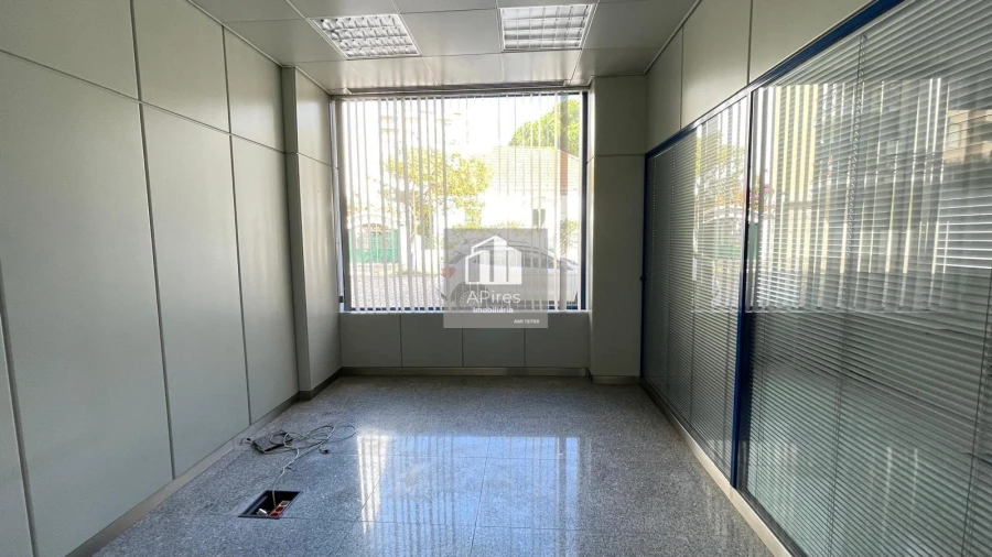 Loja para Venda em Costa da Caparica Foto 7