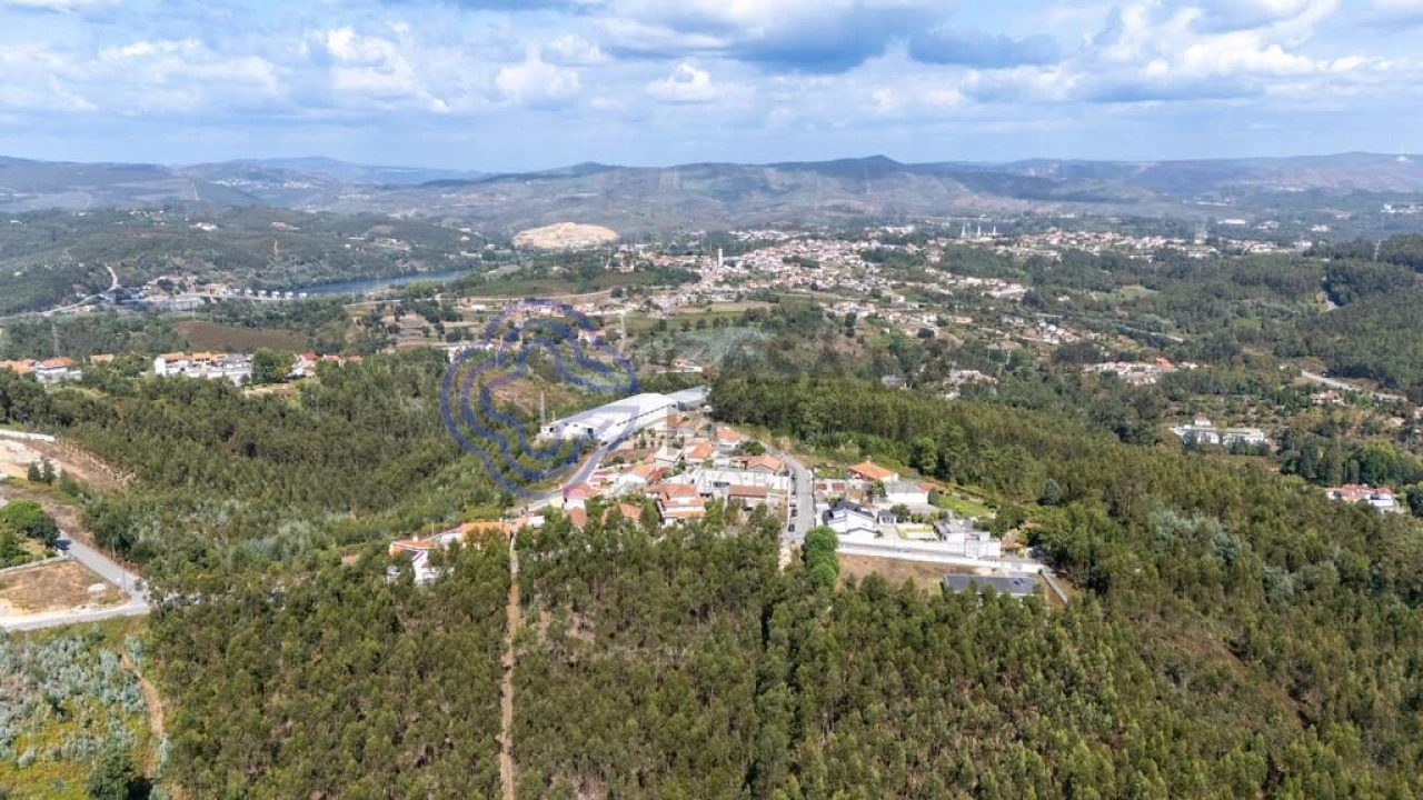 Terreno para Venda em Sandim, Olival, Lever e Crestuma Foto 6
