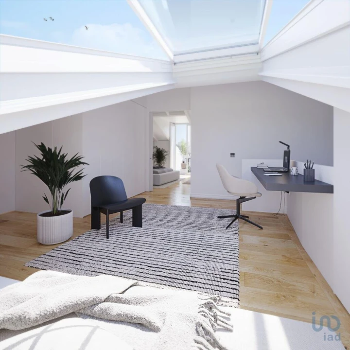 Apartamento T5 para Venda em Santo António Foto 8