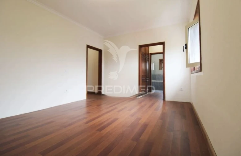 Moradia T3 para Venda em Nine Foto 18