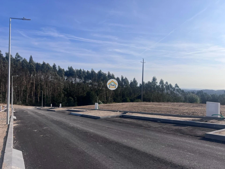 Terreno para Venda em Escapães Foto 5