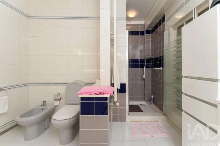 Moradia T4 para Venda em Marinha Grande Foto 22