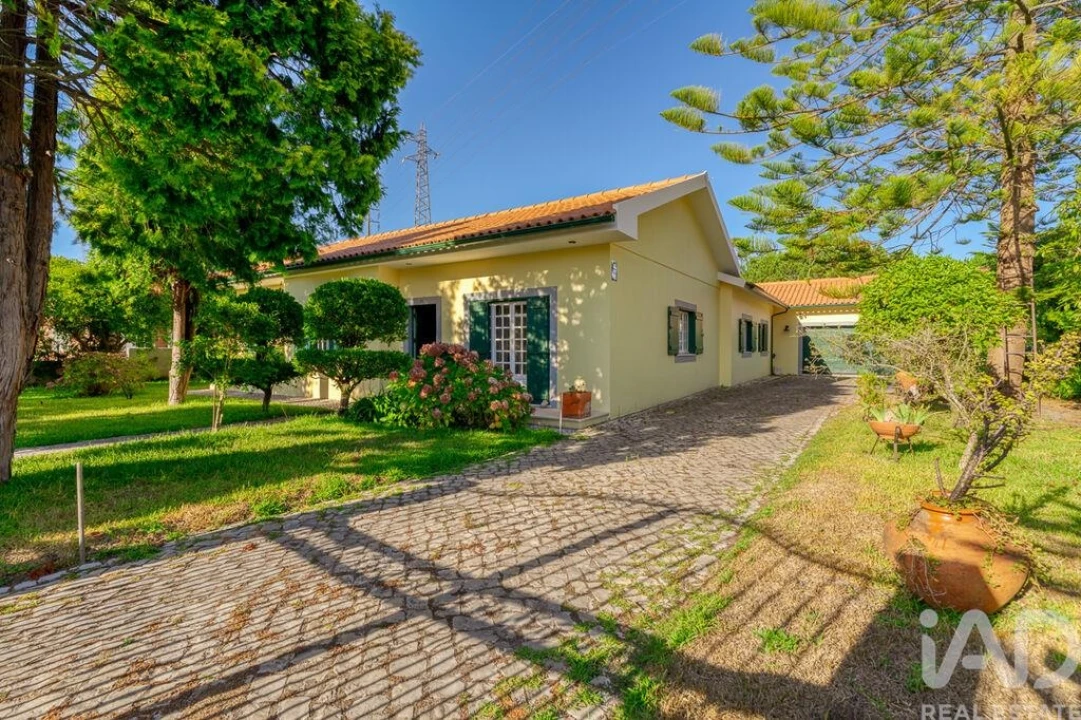 Moradia T4 para Venda em Marinha Grande Foto 26