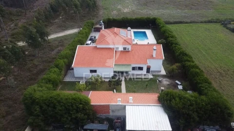 Moradia T4 para Venda em Silveira