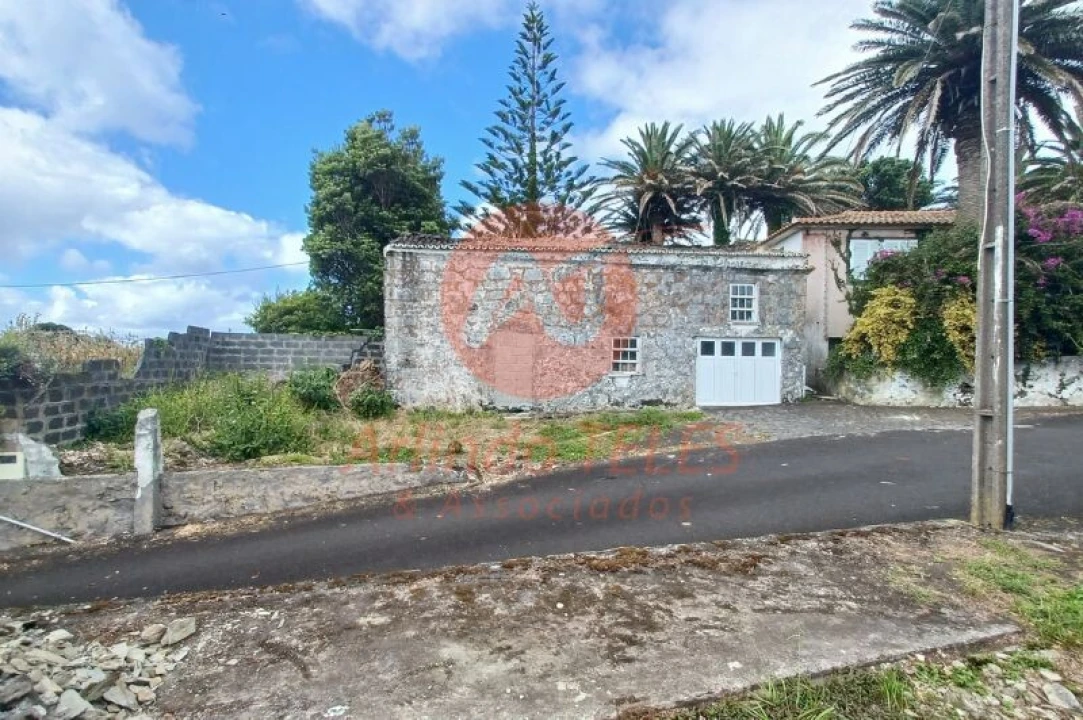 Moradia T2 para Venda em Rosais Foto 3