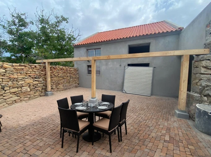 Moradia T2 para Venda em Nossa Senhora do Pranto Foto 4