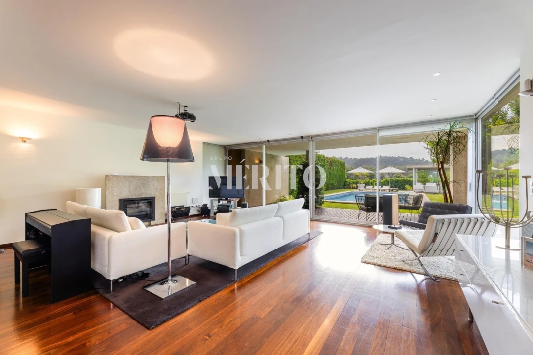 Moradia T3 para Venda em Forjães Foto 6