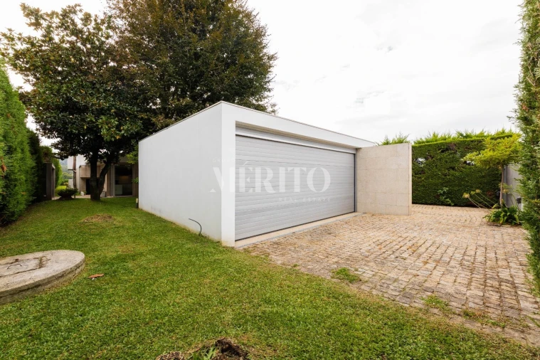 Moradia T3 para Venda em Forjães Foto 32