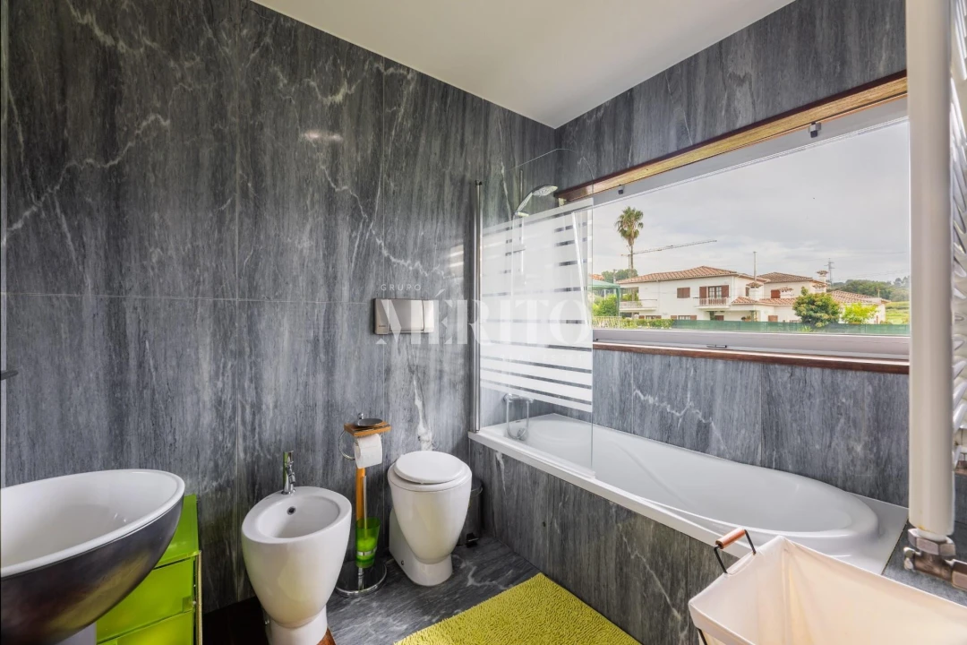 Moradia T3 para Venda em Forjães Foto 19