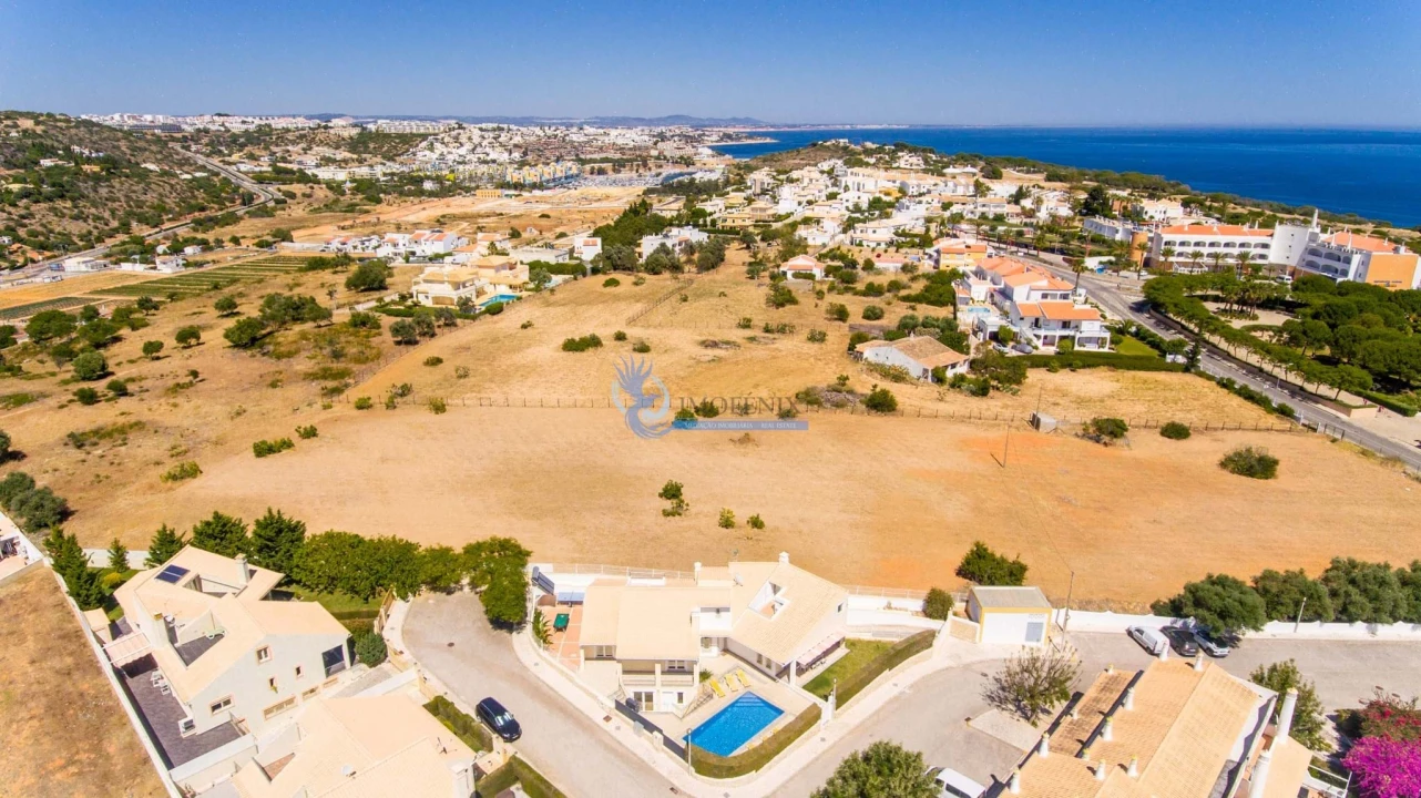 Moradia T5 para Venda em Albufeira e Olhos de Água Foto 10