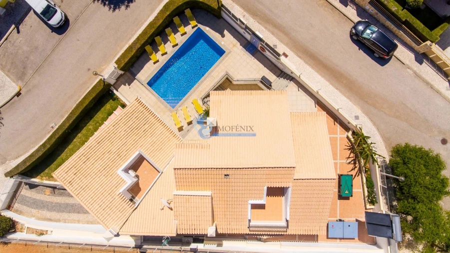 Moradia T5 para Venda em Albufeira e Olhos de Água Foto 5