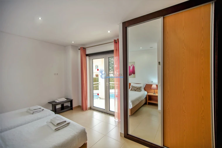 Moradia T5 para Venda em Albufeira e Olhos de Água Foto 24