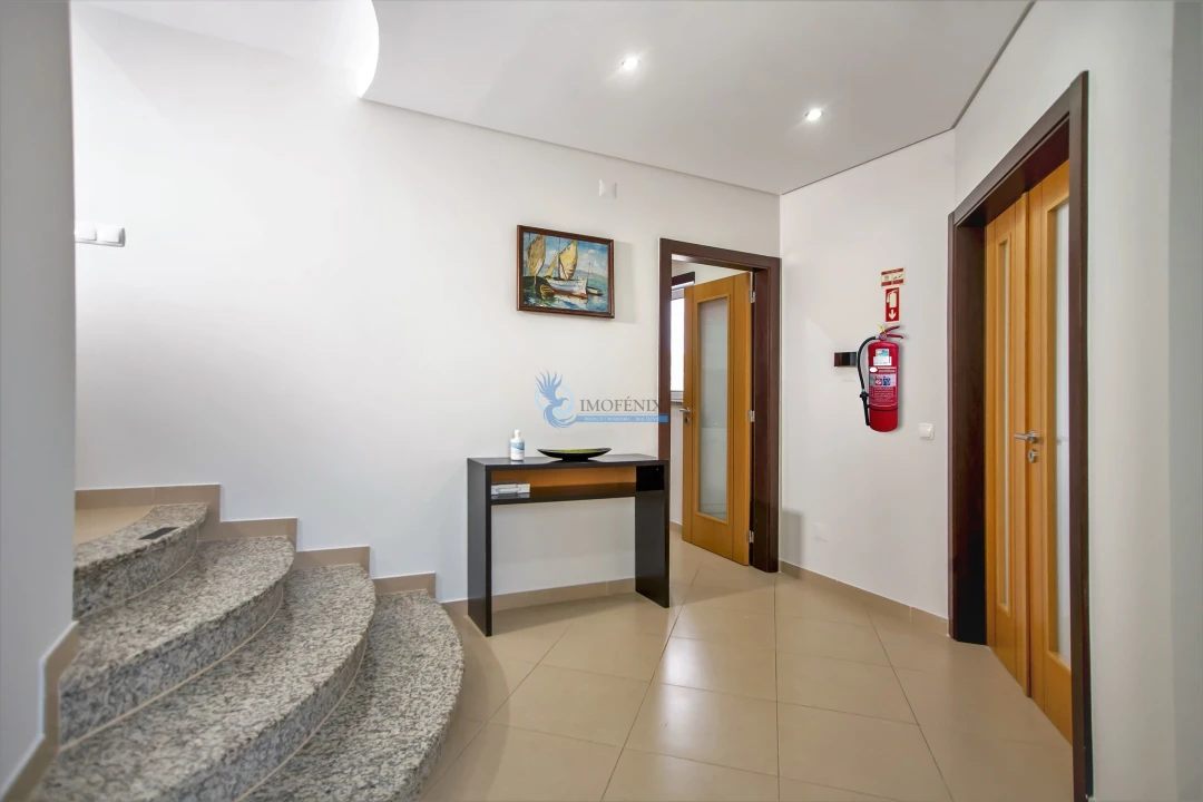 Moradia T5 para Venda em Albufeira e Olhos de Água Foto 12