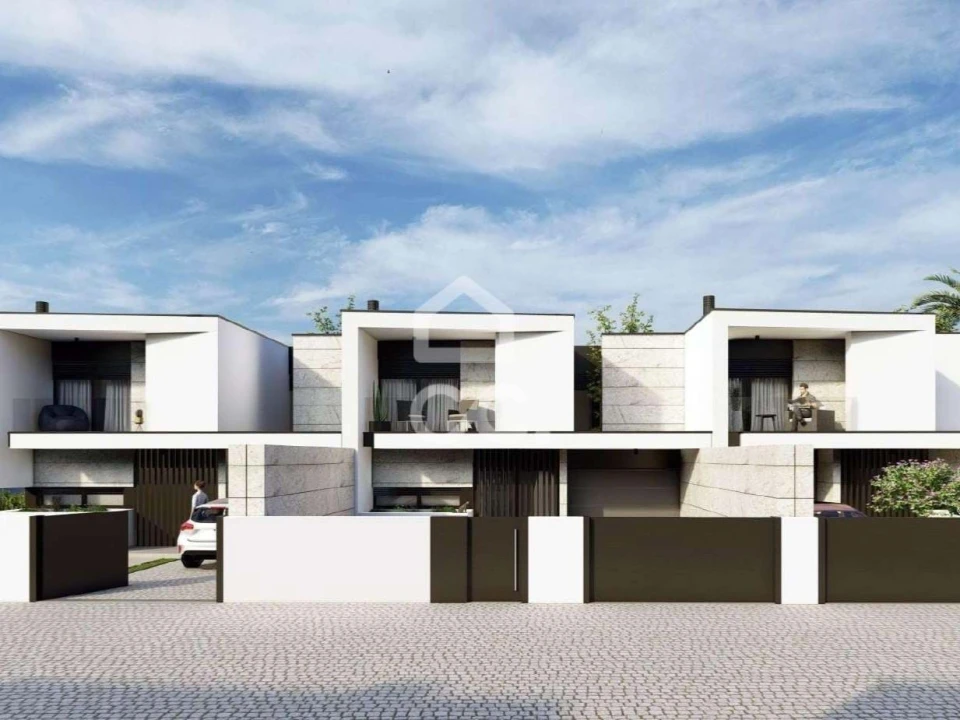 Moradia T3 para Venda em Antas e Abade de Vermoim Foto 1