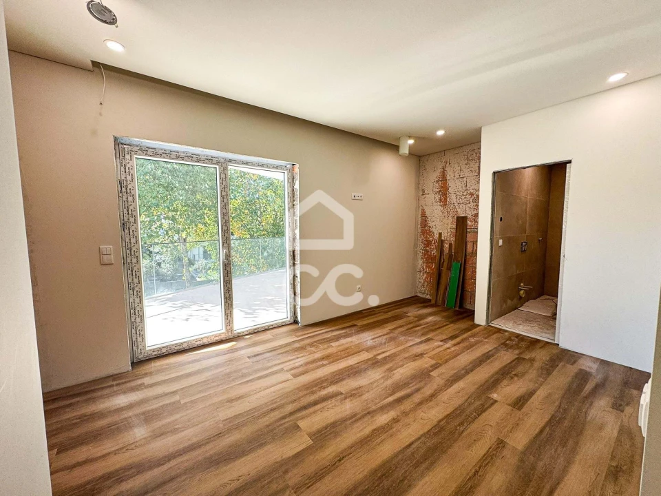 Apartamento T4 para Venda em Viseu Foto 10