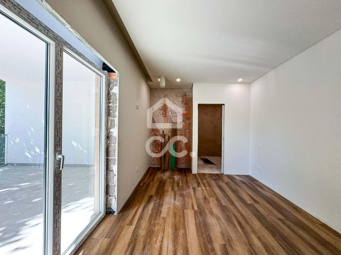 Apartamento T4 para Venda em Viseu Foto 11