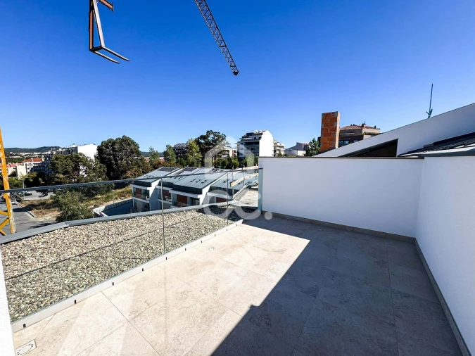 Apartamento T4 para Venda em Viseu Foto 26