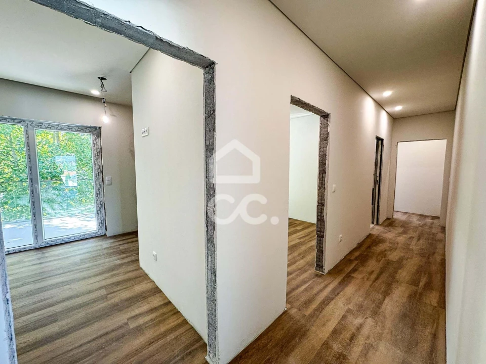 Apartamento T3 para Venda em Viseu Foto 8