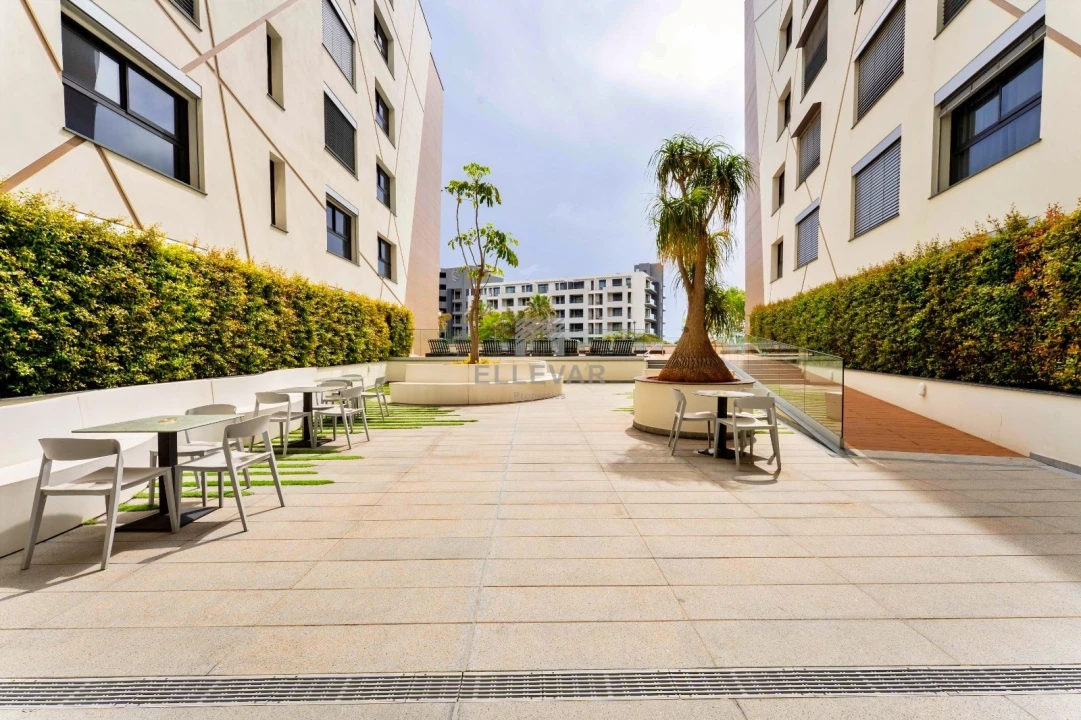 Apartamento T4 para Venda em São Martinho Foto 11