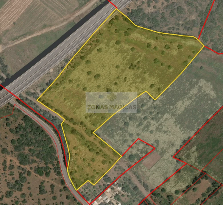 Terreno para Venda em Lagos (São Sebastião e Santa Maria) Foto 6