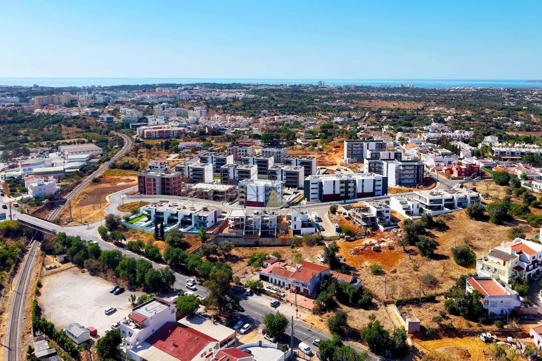 Moradia T4 para Venda em Alvor Foto 12