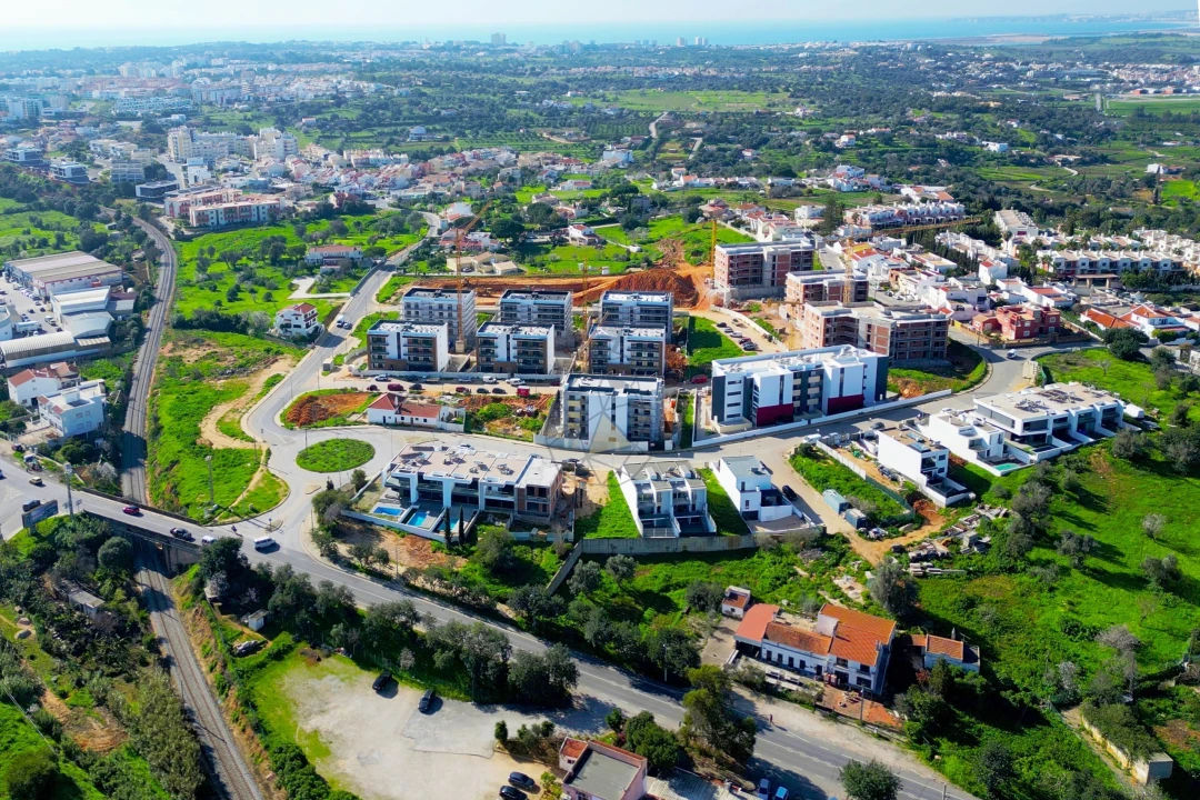 Moradia T4 para Venda em Alvor Foto 6