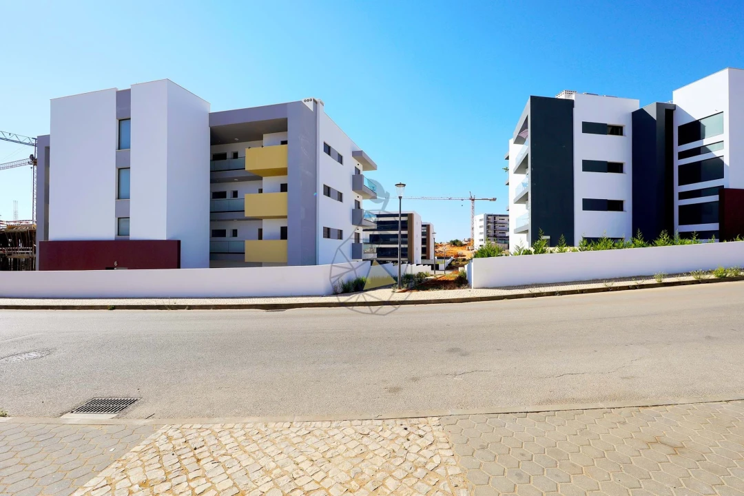 Moradia T4 para Venda em Alvor Foto 23