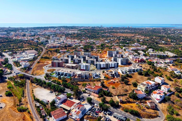 Moradia T4 para Venda em Alvor Foto 30
