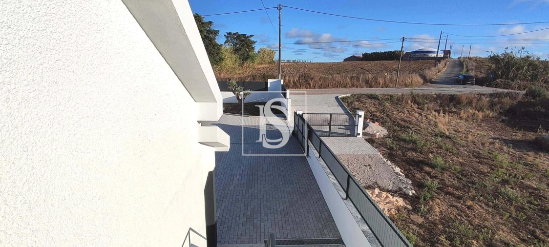 Moradia T3 para Venda em Moita dos Ferreiros Foto 36