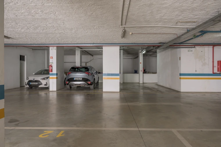 Apartamento T3 para Venda em Lagos (São Sebastião e Santa Maria) Foto 47