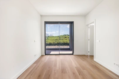 Apartamento T4 para Venda em Algés, Linda-A-Velha e Cruz Quebrada-Dafundo