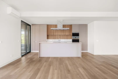 Apartamento T4 para Venda em Algés, Linda-A-Velha e Cruz Quebrada-Dafundo