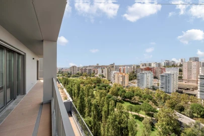 Apartamento T4 para Venda em Algés, Linda-A-Velha e Cruz Quebrada-Dafundo