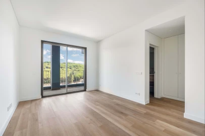 Apartamento T4 para Venda em Algés, Linda-A-Velha e Cruz Quebrada-Dafundo