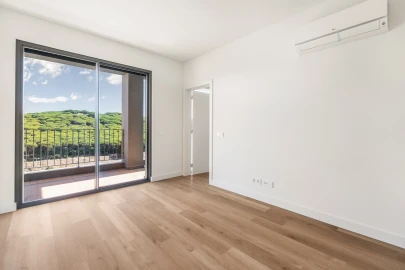 Apartamento T4 para Venda em Algés, Linda-A-Velha e Cruz Quebrada-Dafundo