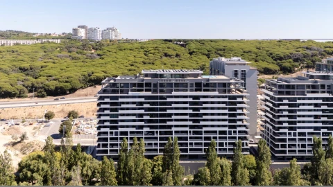 Apartamento T4 para Venda em Algés, Linda-A-Velha e Cruz Quebrada-Dafundo